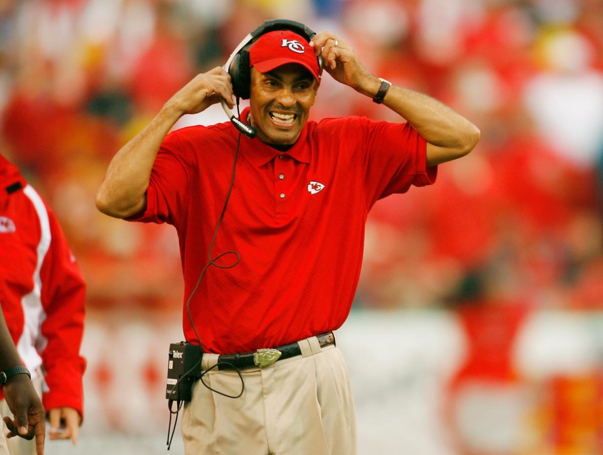 04-herm-edwards.jpg